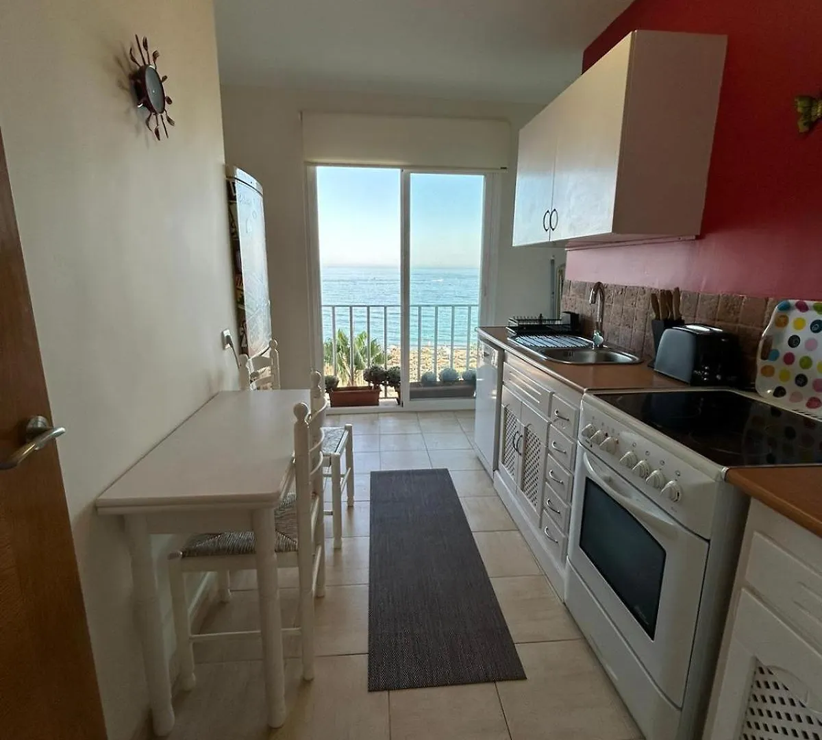 Apartment Calu Homes Estepona Spain